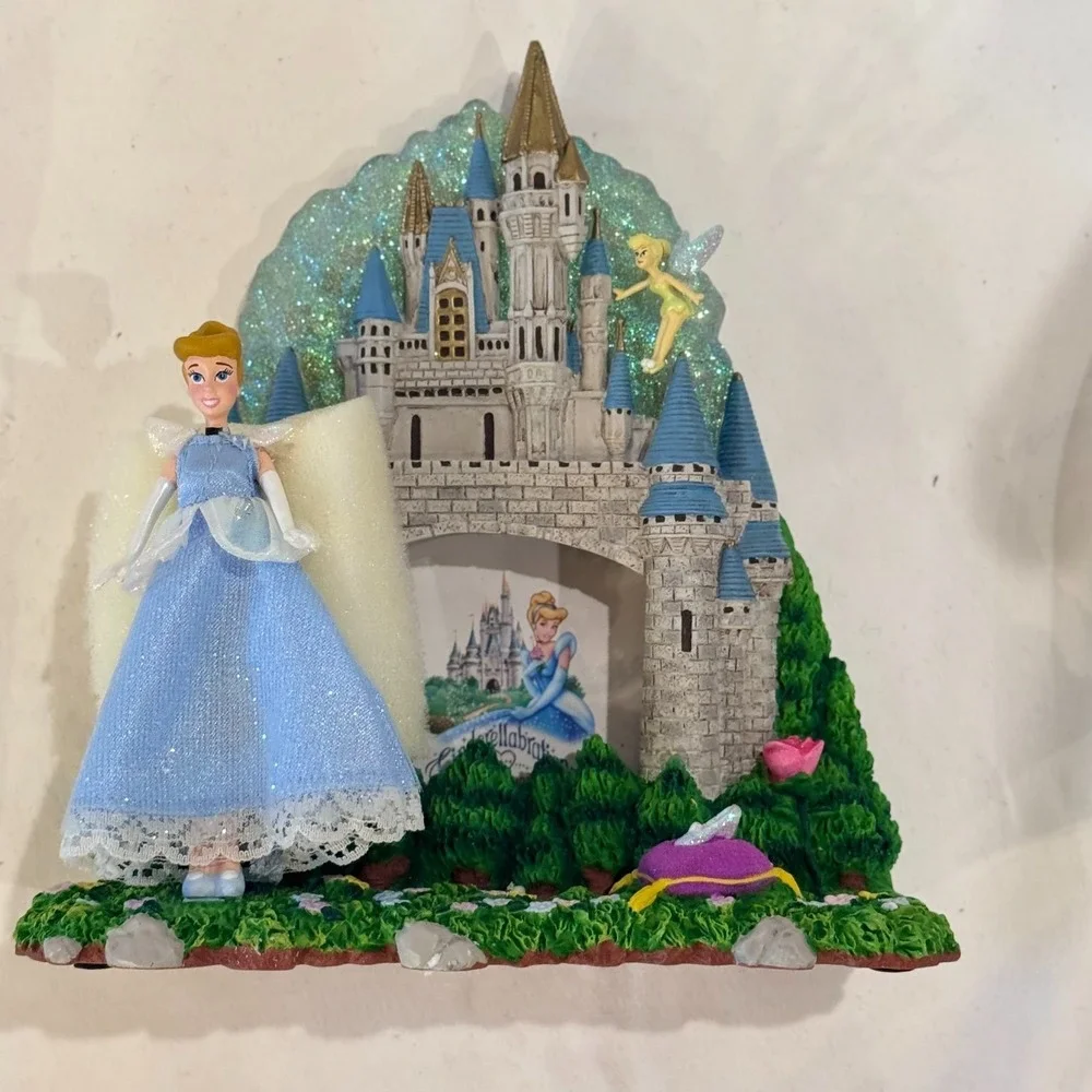 VTG‎ Disney Parks Exclusive 3D Cinderella Picture Frame Magic Kingdom Princess